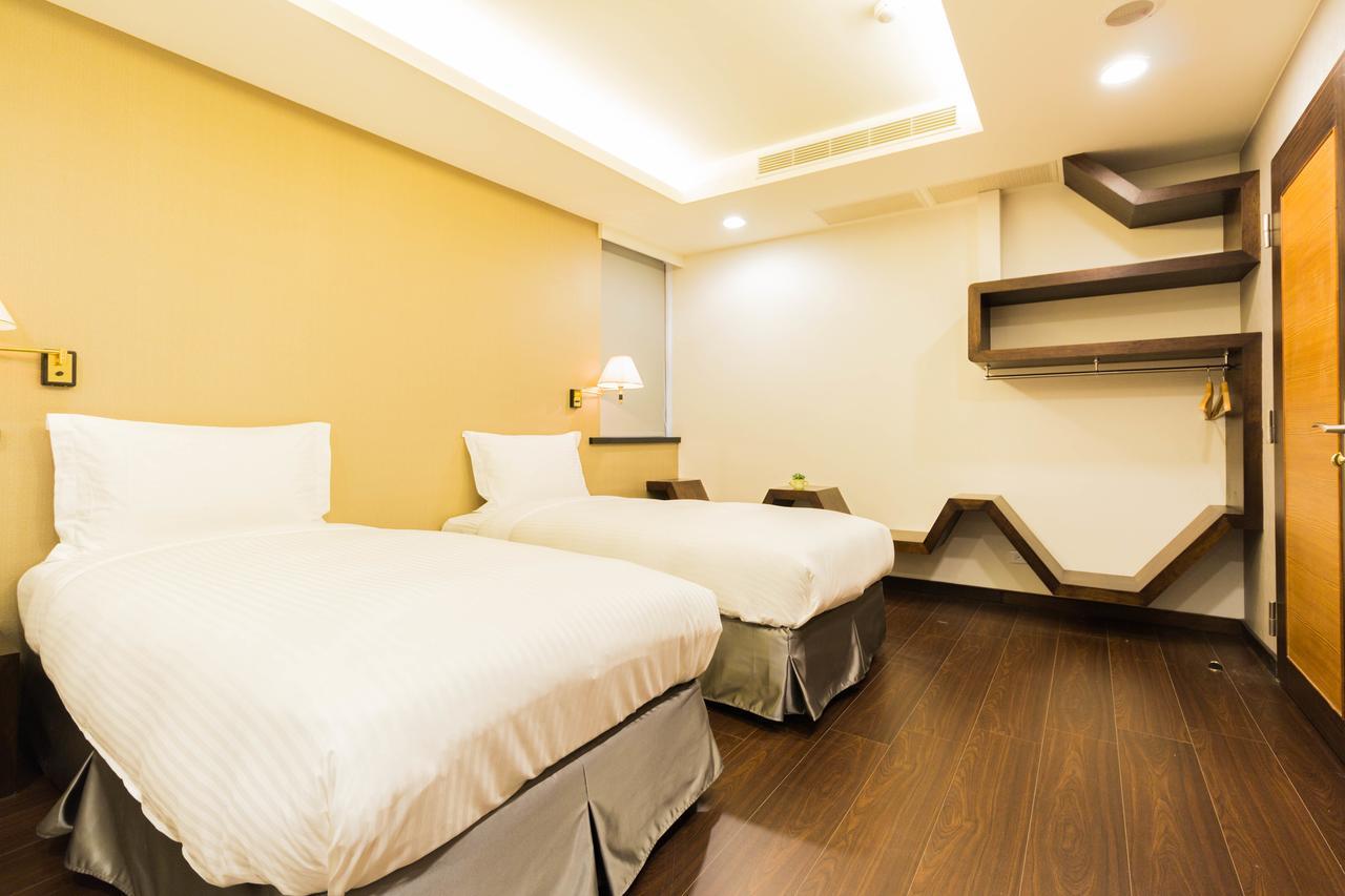 Ruocing Hot Spring Hotel Jiaoxi Bagian luar foto