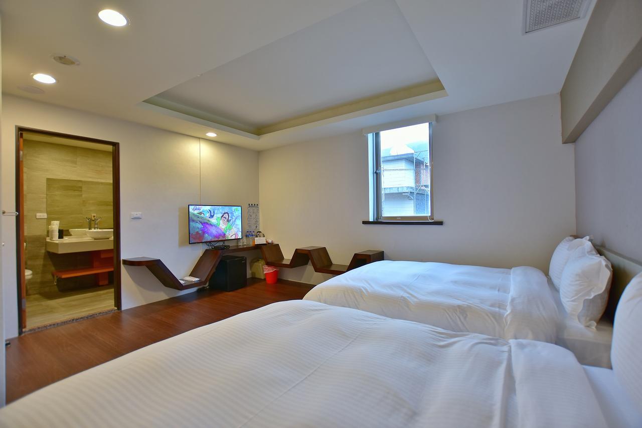 Ruocing Hot Spring Hotel Jiaoxi Bagian luar foto
