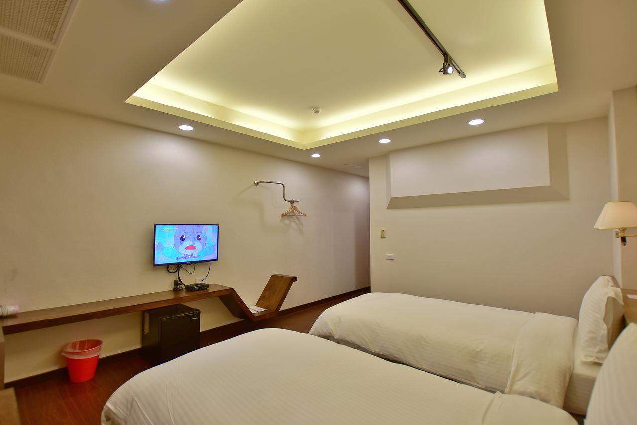 Ruocing Hot Spring Hotel Jiaoxi Bagian luar foto
