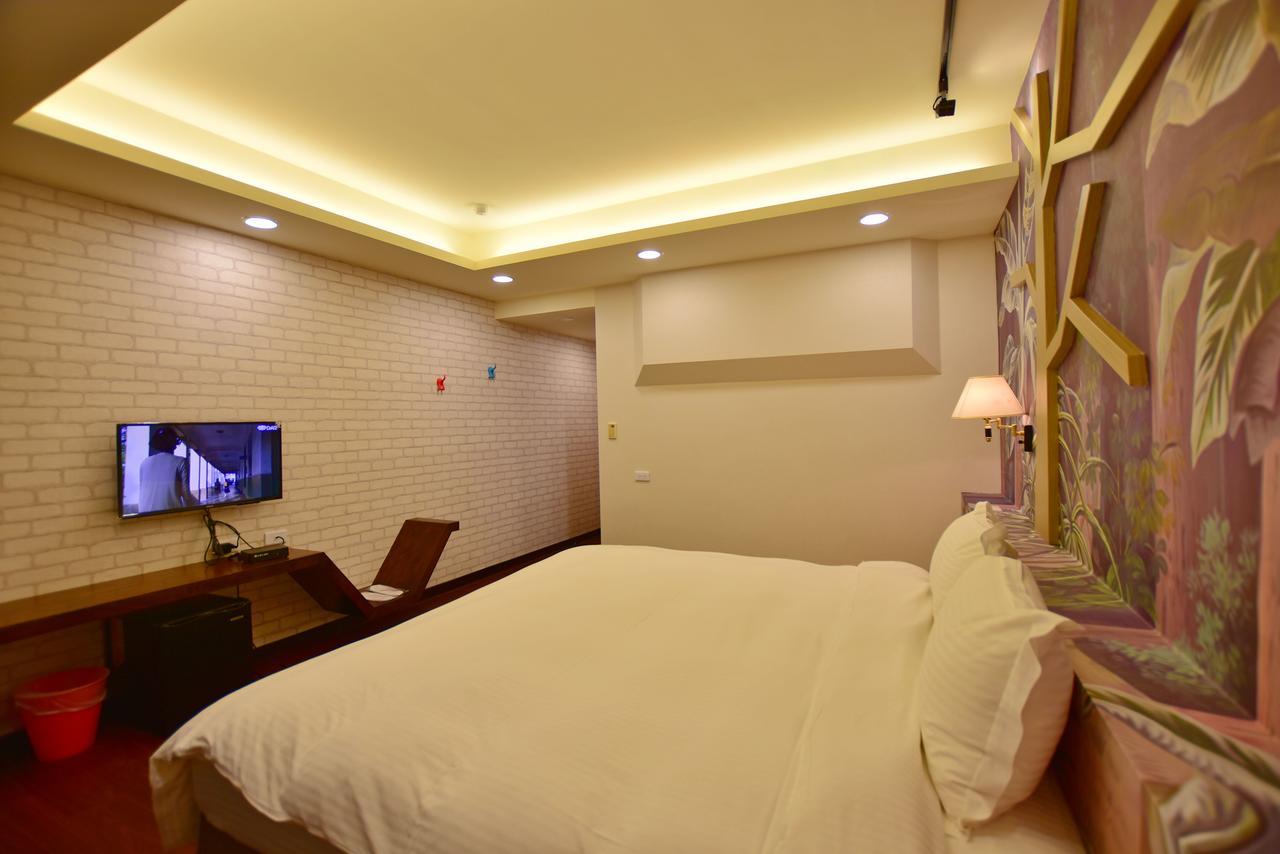Ruocing Hot Spring Hotel Jiaoxi Bagian luar foto